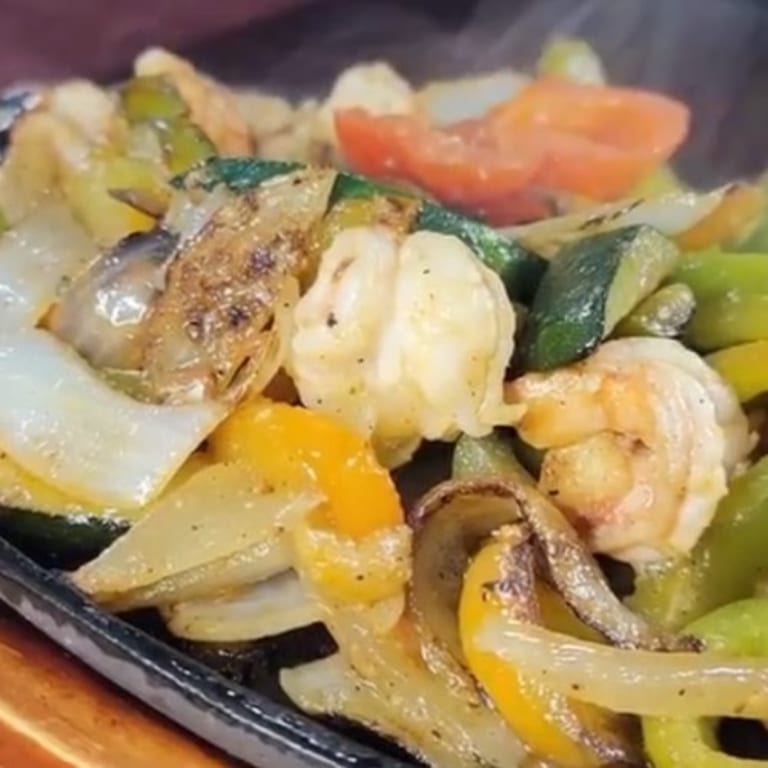 Delicious Shrimp Fajitas