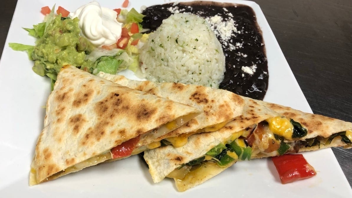 Chicken Quesadilla Platter Lunch.