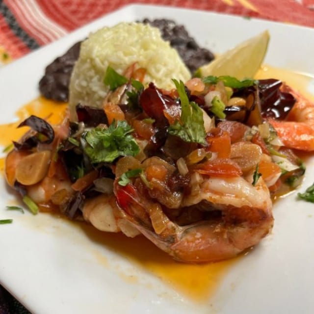 Shrimp Mojo De Ajo Dinner.