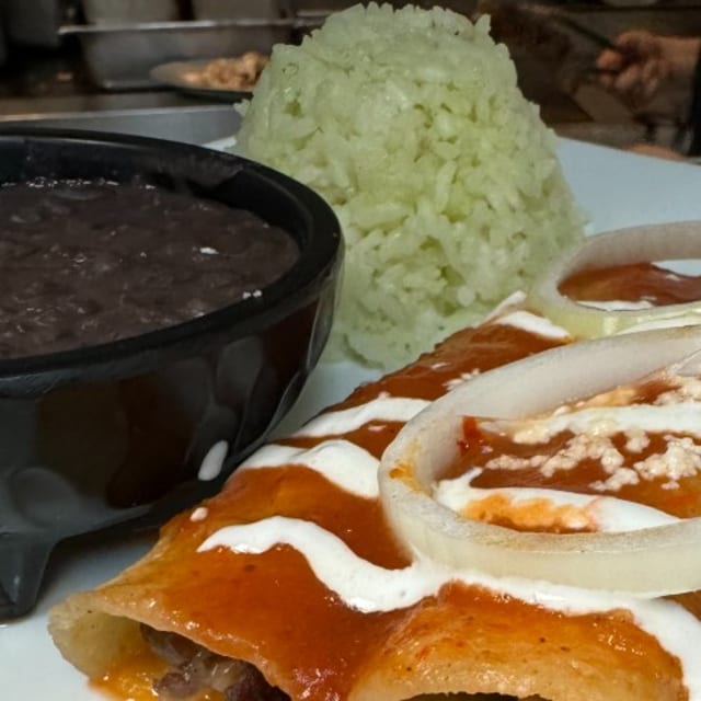Enchiladas Veggie Lunch.